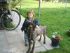 Deutsch Drahthaar Foto: Till (1,5 Jahre) mit meiner 2 jährigen Tochter Lea (ID 13276) Deutsch Drahthaar Hund