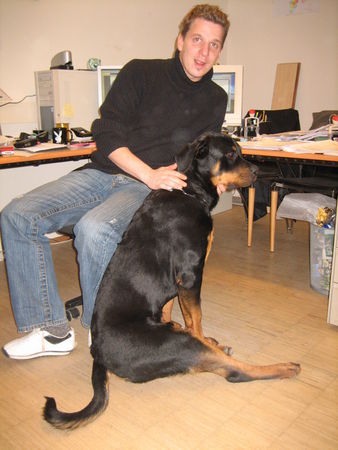 Rottweiler Hunde Foto 36305 in höherer Auflösung ansehen Rottweiler Atos (6 Monate)